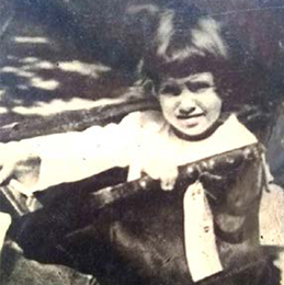 Lutecia Adam (niñez)