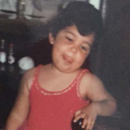 Mercedes Oropeza (niñez)